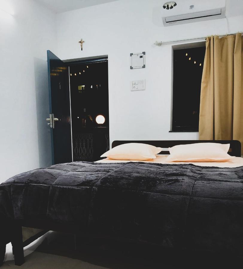 Cirilo'S Guest House باناجي المظهر الخارجي الصورة